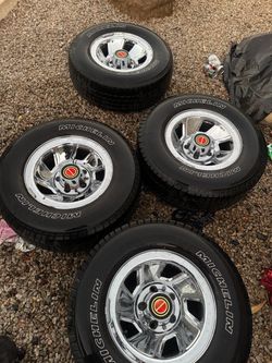 Chrome XLT WHEELS f150 / Bronco