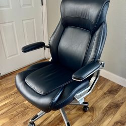 La-z-Boy Style Executive Leather Chairs (2)