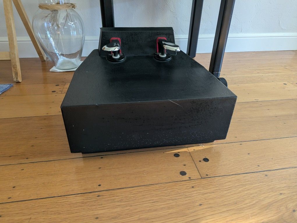 Piano 2-Pedal Extender For Young Piano Students Who Are Pedaling
