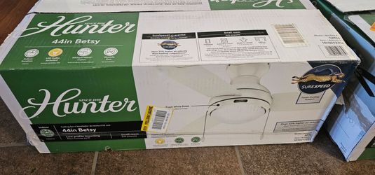 Store Map
Hunter
Betsy 44 in. Indoor Fresh White Ceiling Fan with Light Kit Hardware Included