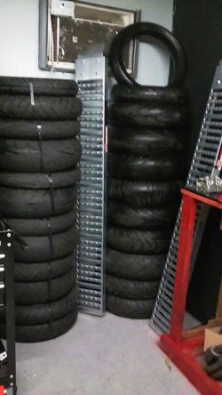 Motorcycle tires