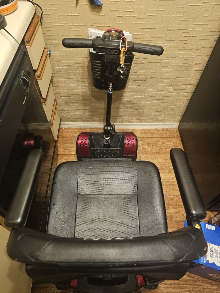 Mobility Scooter With Vehicle Lift - Pride Go-go