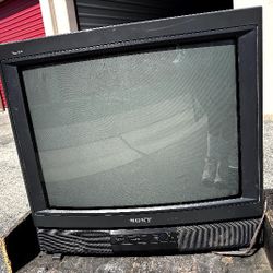 Sony Trinatron Gaming TV Kv-27ts20