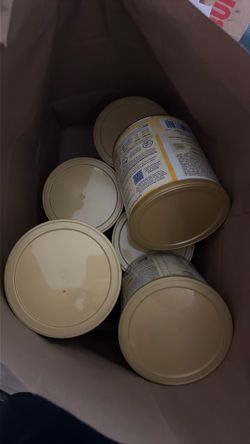 7 enfamil cans