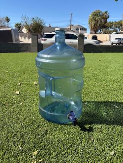 5 Gallon Water Jug with Spigot