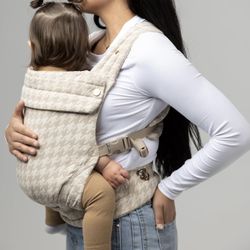 Mabē Monarch Carrier - Houndstooth