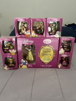 Disney Snow White & 7 Dwarfs 2002 Figurine Set - 65th Anniversary Edition