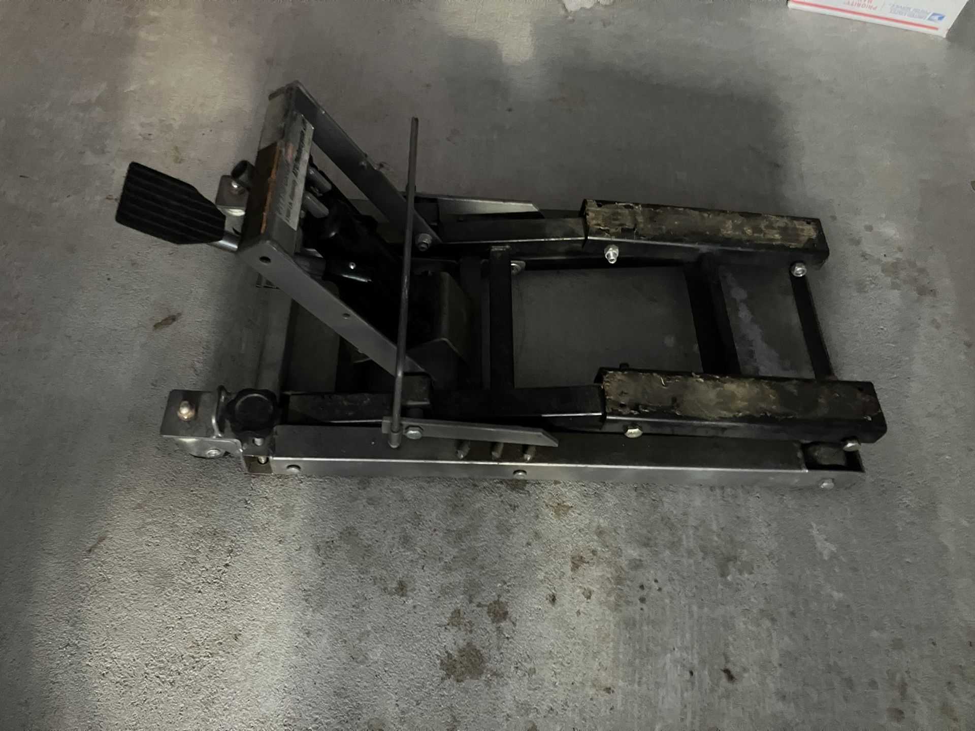 Pittsburgh motorcycle lift Jack