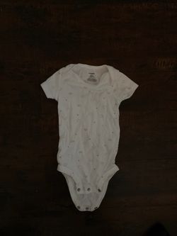 Carter’s size 6m baby girl onesie