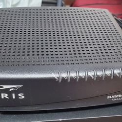 Like New Arris Router Surfboard TM822R
