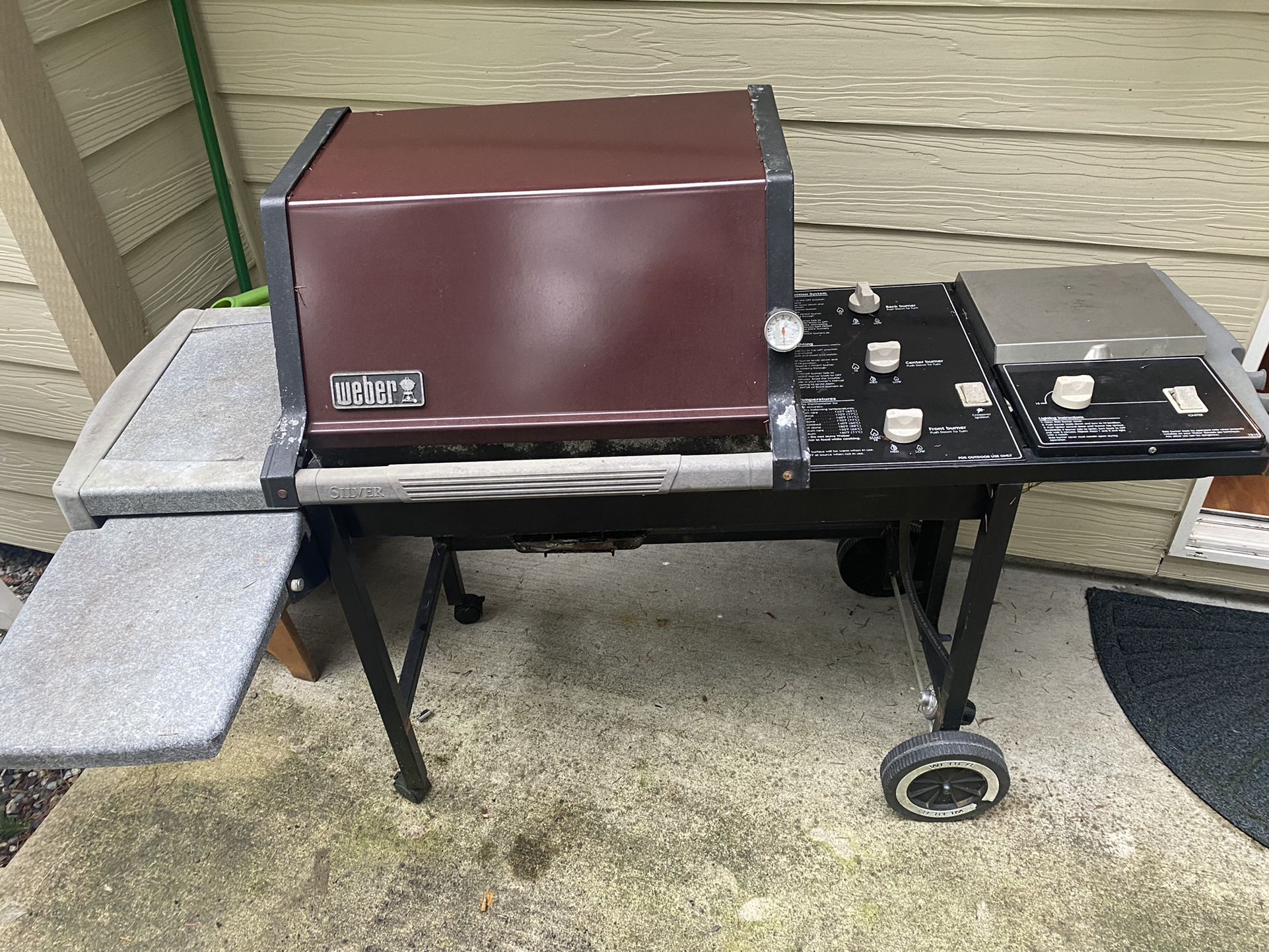 Weber Silver Grill