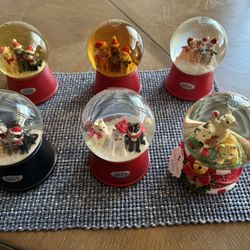 Christmas cat snow globes 