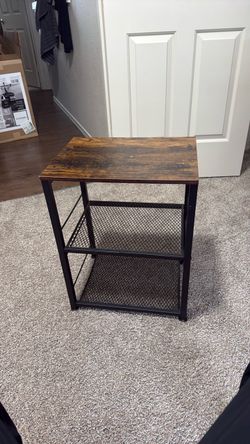 End Table / Nightstand