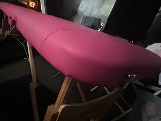 MASSAGE TABLE/EYELASH TABLE