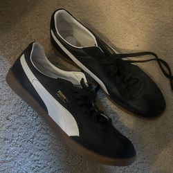 Puma shoes size 13