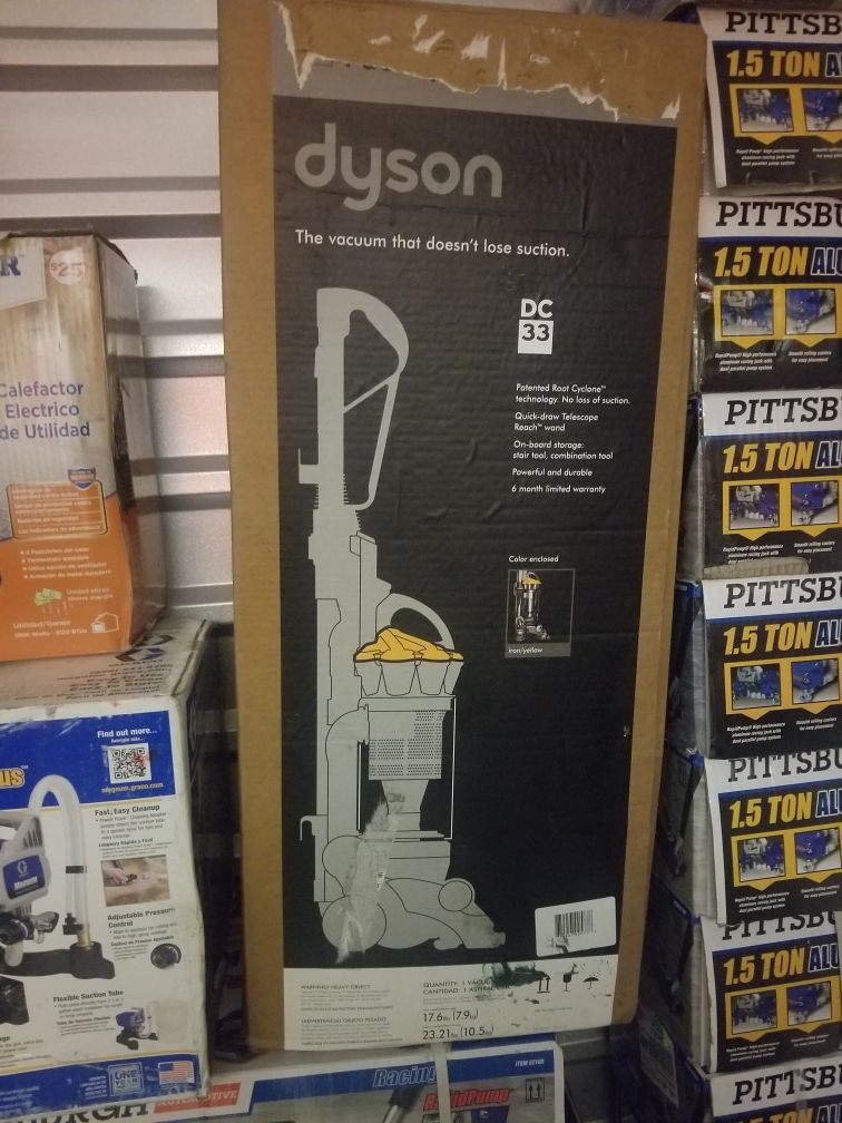 Dyson vacuum dc33
