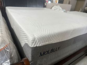 like New King Size Molblly Extra Firm Memory Foam Luxury Mattress