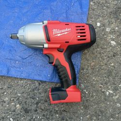 Milwaukee M18 18V Lithium-Ion Cordless 1/2 in. Impact Wrench W/ Friction Ring