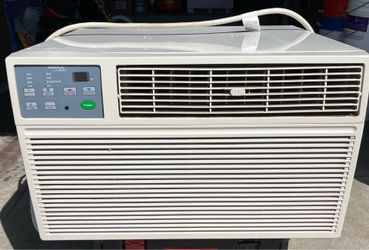 SoleusAirs 14,000 BTU Through-the-Wall AC & Heater – 230V