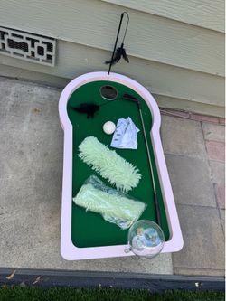 Golf table cat Golf table cat