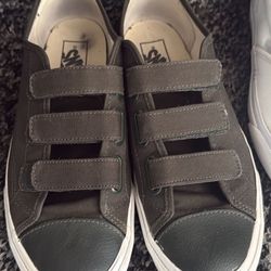 MENS Vans Shoes Size 9.5