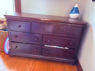 Dresser + Changing Table Topper – Clean, Sturdy, Ready for Nursery