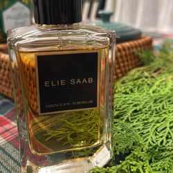 Elie Saab Essence No. 9 Tubereuse Perfume