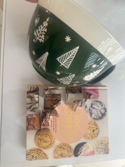 Holiday Cookie Baking Set – Mixing Bowl, Cookie Cookbook & Cookie Cutters