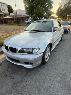 2000 BMW 323i E46