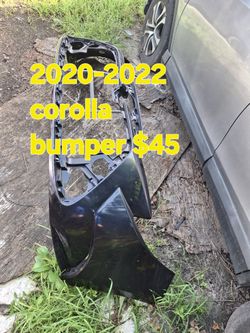 2020 -2022 Toyota Corolla LE front Bumper Cover$45