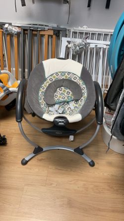 Graco Soothe My Way Swing