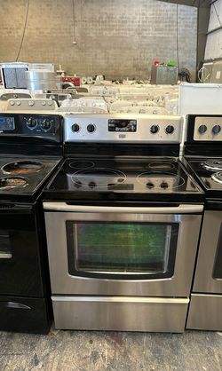 Maytag Stainless Electric Range - Sleek GlassTop