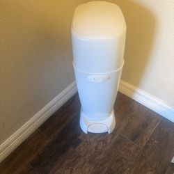 Diaper genie