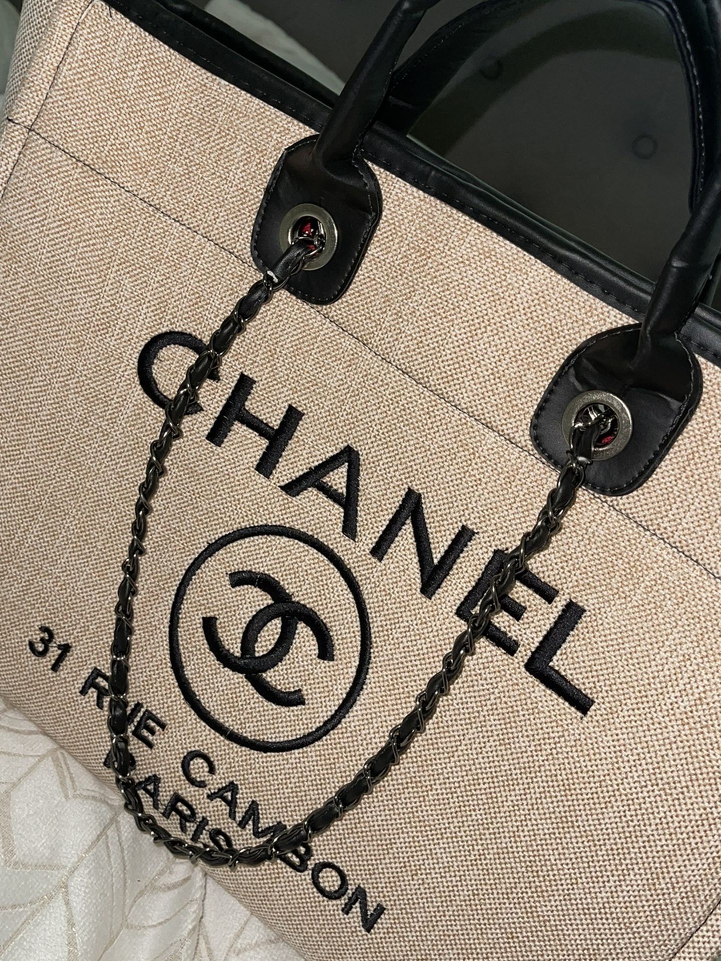 Chanel tote bag/purse