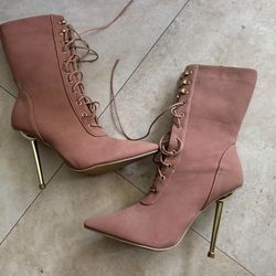 Women Pink Heeled Boots
