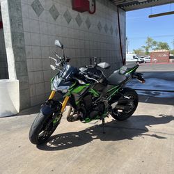 2024 Z900 SE