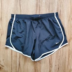 Nike Shorts Girls Size L