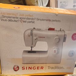 Sewing machine/Singer