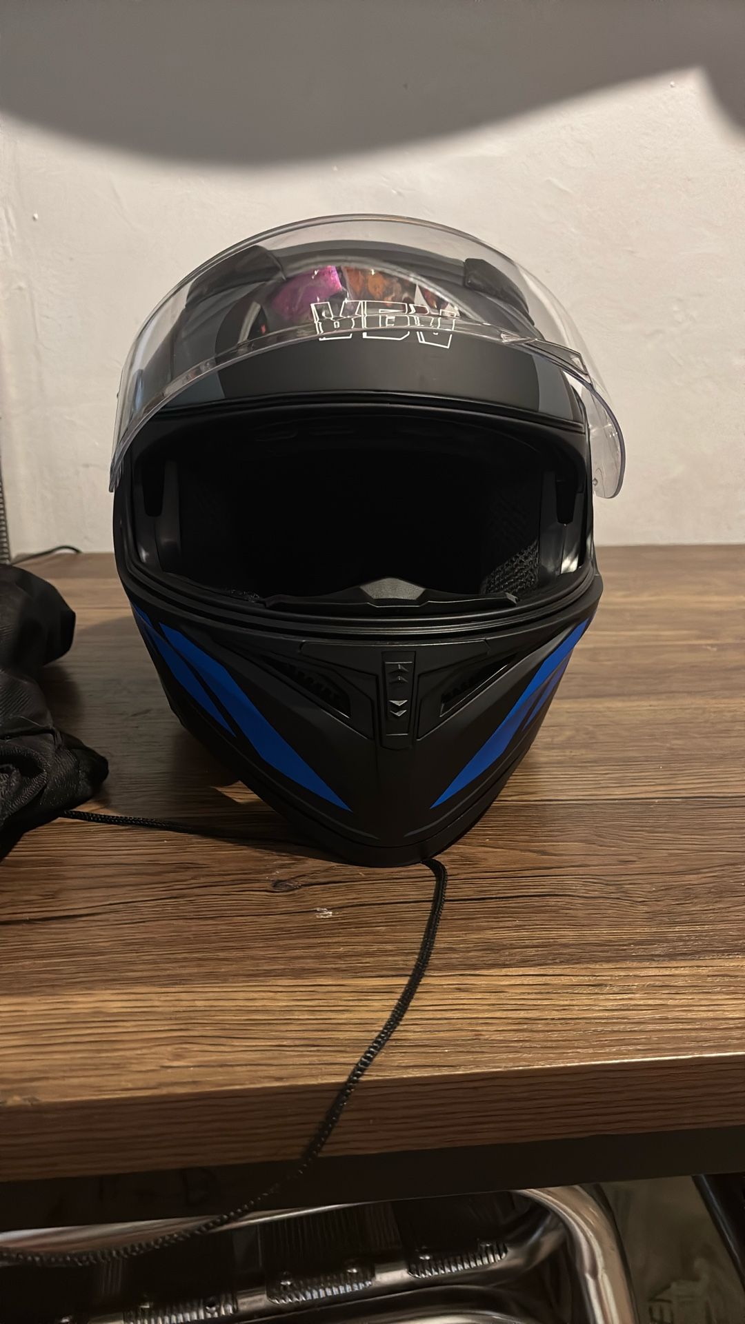 Brand New Vgv Helmet Size L Includes Bag And Has Some Carbon Fiber On The Inside