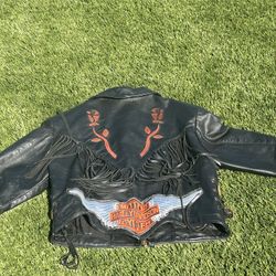 Vintage Harley Davidson Women’s Leather Jacket 