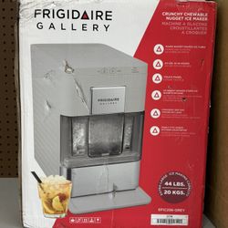 NEW! Frigidaire Gallery 44lbs Nugget Ice Maker - EFIC256 - Grey