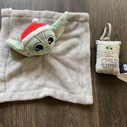 Lambs & Ivy Star Wars Mandalorian Baby Yoda Grogu Baby Lovey Xmas & sleeping chi