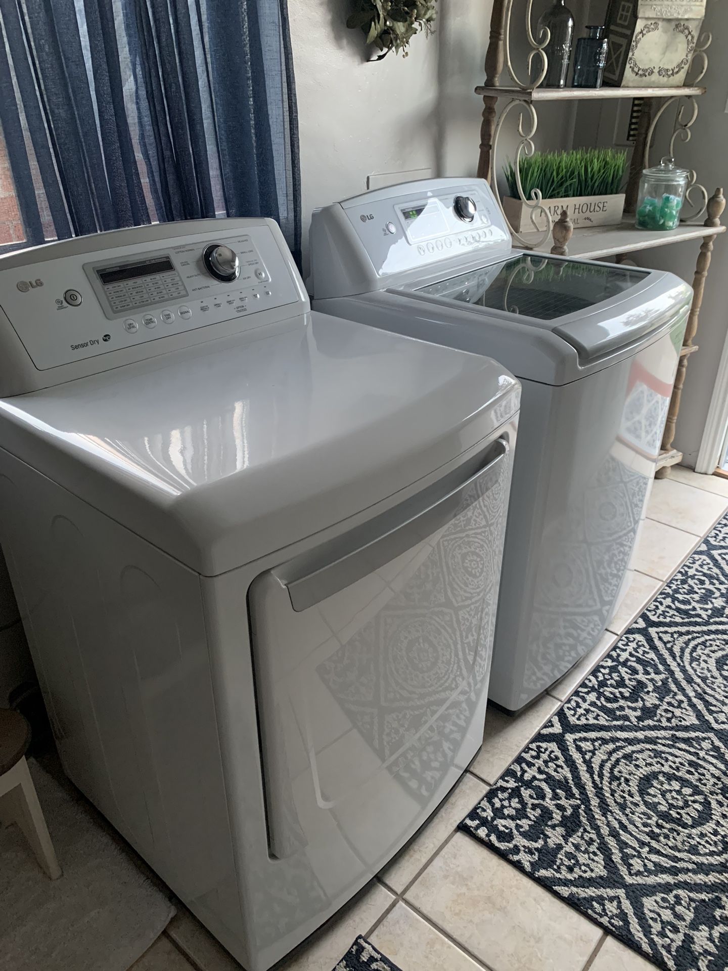 LG Top Load Washer 4.9 & Gas Dryer