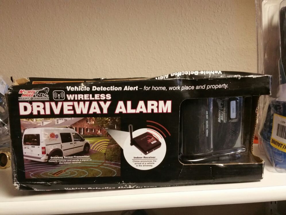 Vehicle detection alert wireless driveway alarm