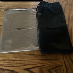 Essentials fear of god black sweatpants