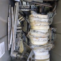 Full Box Garage Opening Zoom In A Picture You Will See Everything