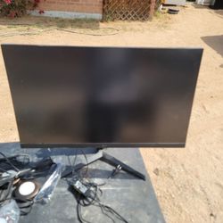 LG 32GN50 Monitor  Clean