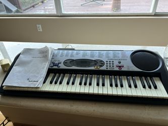 RadioShack Electronic Keyboard 
