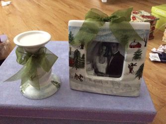 Gift set frame and candle holder