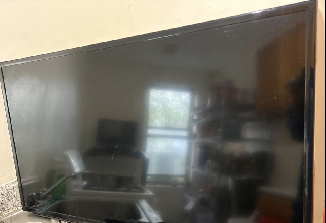 Samsung UN40H5003 40-Inch 1080p LED TV